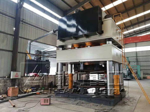 封頭(tóu)壓製成型三梁四柱液壓機
