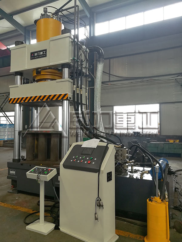 SMC電纜線（xiàn）槽成型液壓機（jī）
