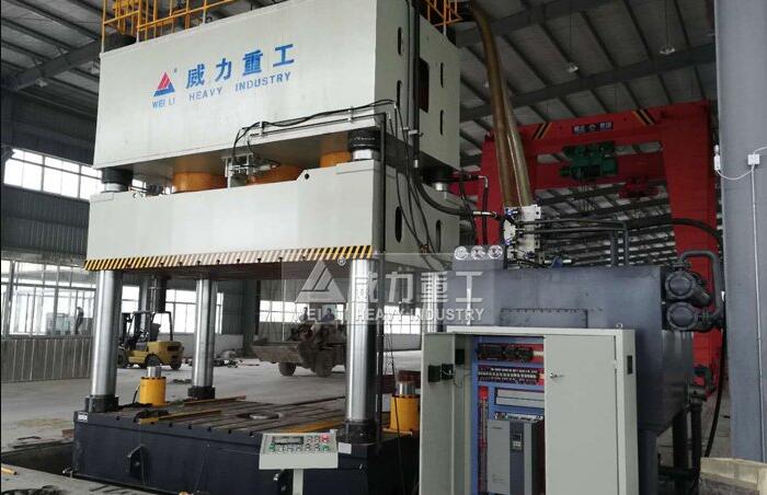 玻璃鋼化（huà）糞池成型液壓機