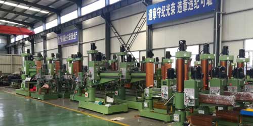 搖臂鑽床（chuáng）生產車間